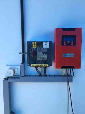 Renens Charge Controller